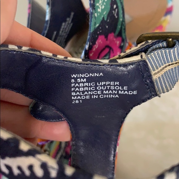 Steve Madden Aztec Wedges - Picture 5 of 5